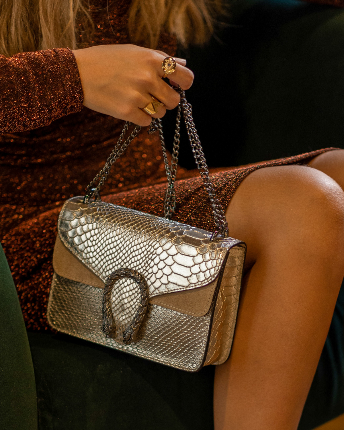 Bolso herradura doble solapa