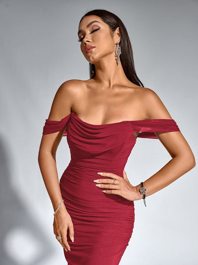 Robe À Épaules Dénudées, Froncée & Zippée Dans Le Dos