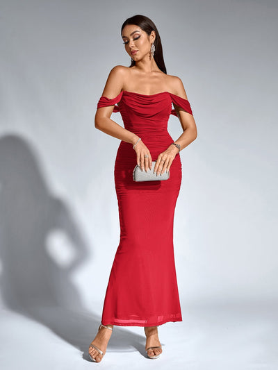 Robe À Épaules Dénudées, Froncée & Zippée Dans Le Dos