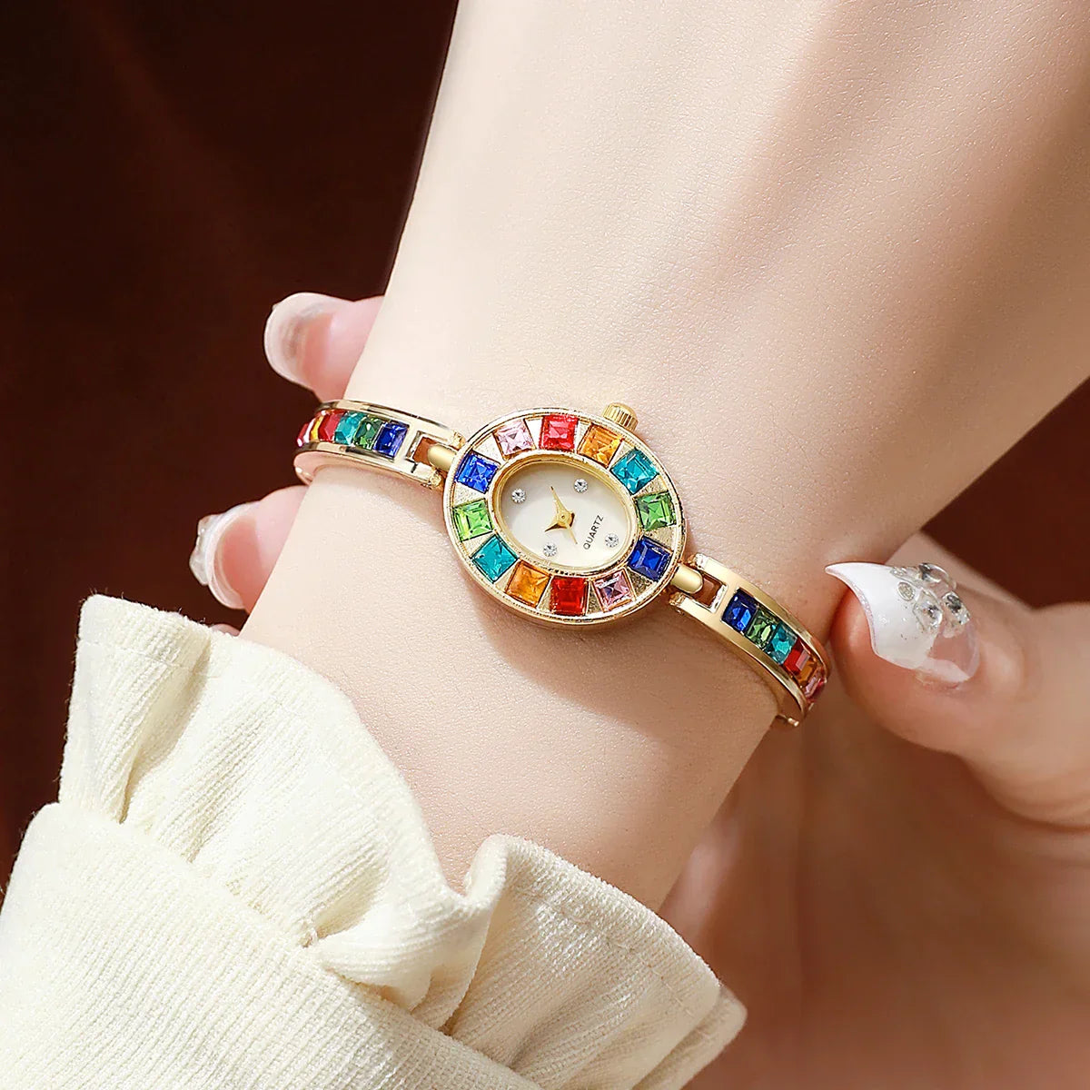 Montre Loana En Pierres Précieuses